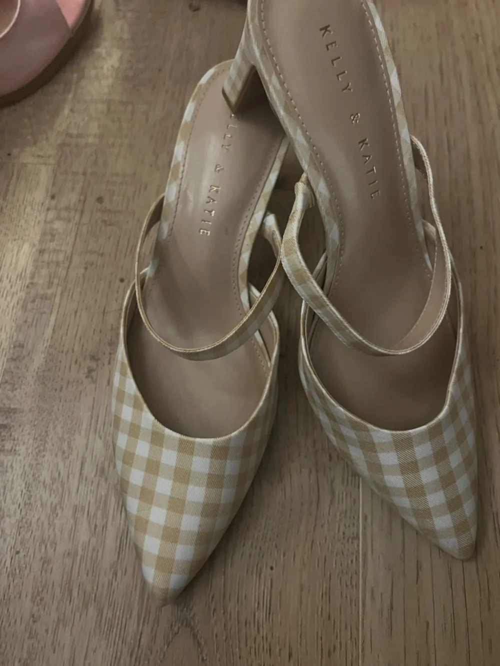 Kelly & Katie Gingham Pointed Toe Block Heel Mules Size 8M Tan White